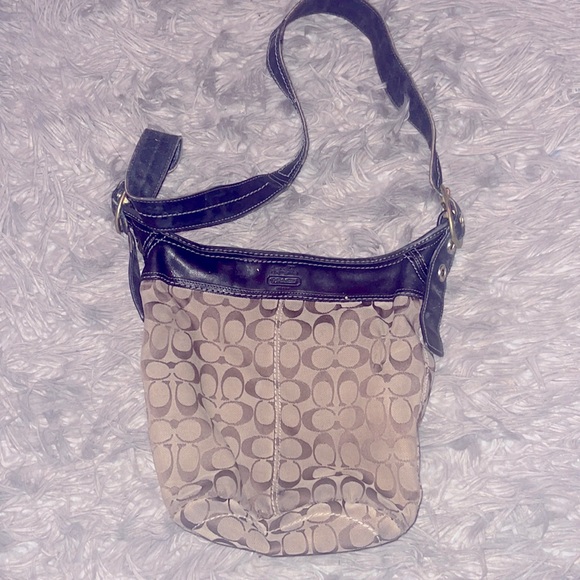 💕Authentic Coach Bag💕 - Picture 1 of 3